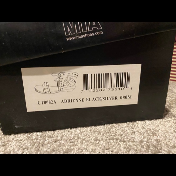 Lace up black studded sandals - Picture 2 of 2